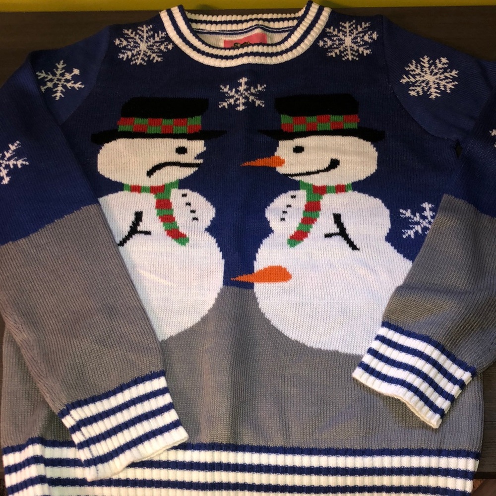Tipsy elves Women sweater, sz. M, w/snowmen